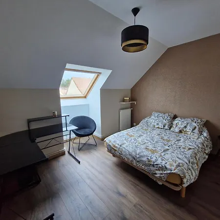 Couette-café Proche Circuit 24h