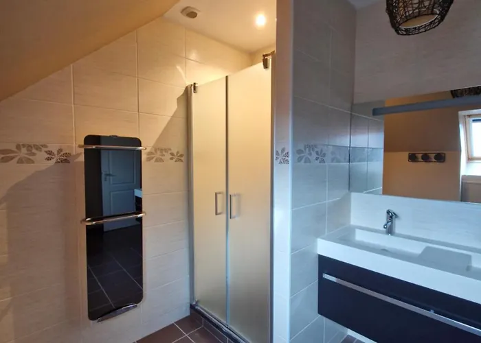 Couette-café Proche Circuit 24h